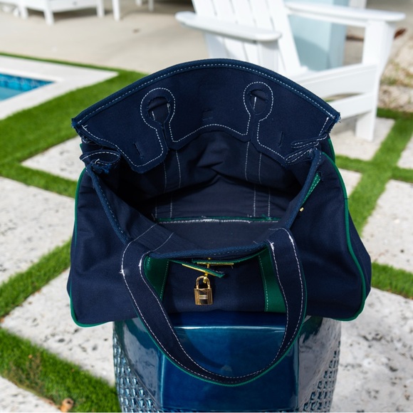 Boatkin Canvas Boat Tote Navy w/Green Piping, Includes Free Lock & Makeup Pouch - Picture 6 of 11